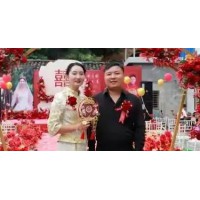 老乡鸡董事长嫁女，手握15%股份的老乡鸡千金，为什么选择嫁给普通人？