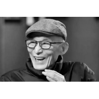 “济公”游本昌去世，从跑龙套到90岁开抖音，游本昌一辈子都在教我们怎么好好活着